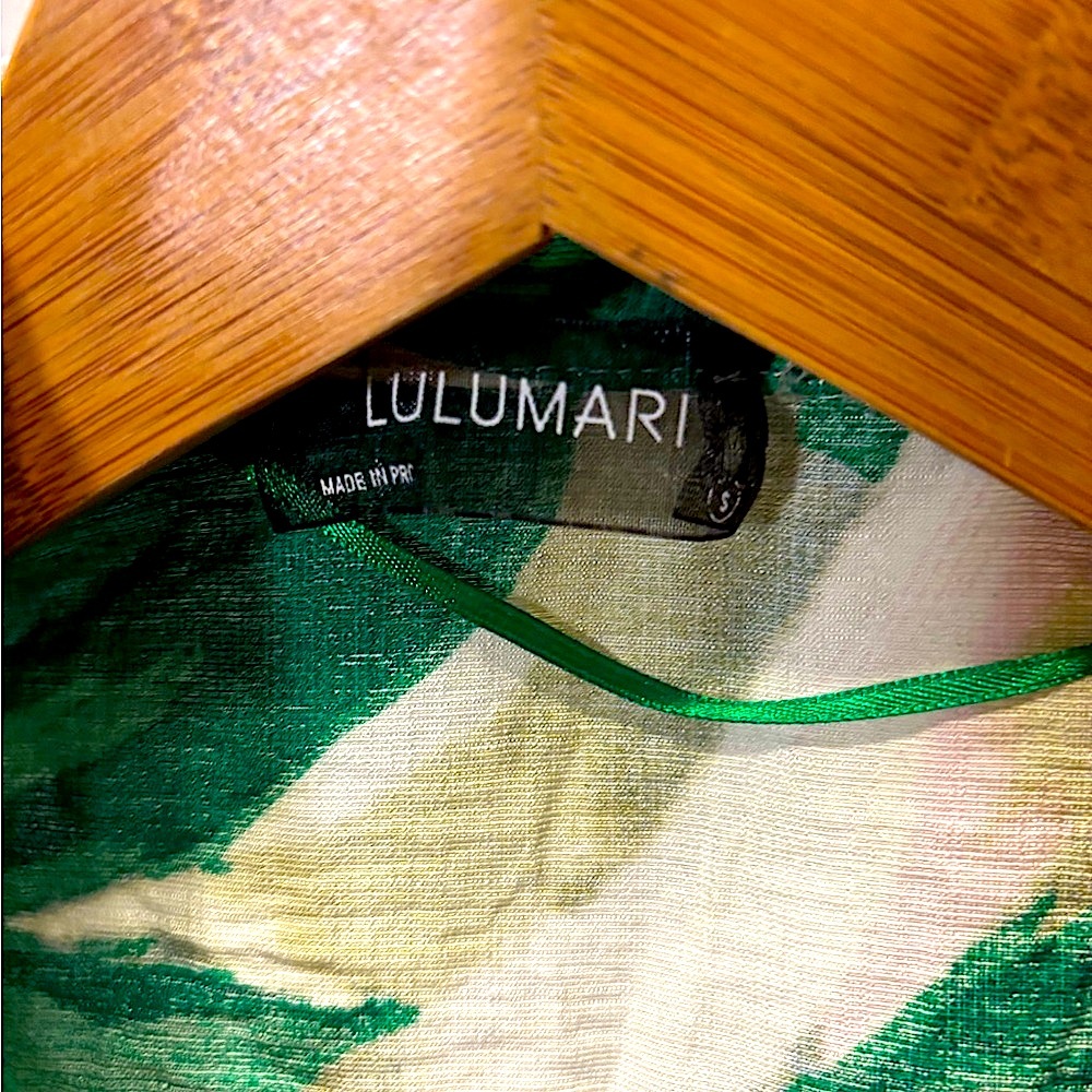 Lulumari Green & White Leaf Pattern Sleeveless Fr… - image 6